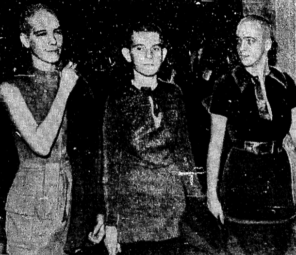 Manson chicas en la corte